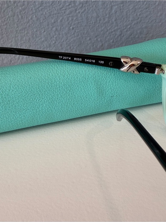 Tiffany & Co. Black Cat-Eye Glasses with Tiffany Blue Case main image 6